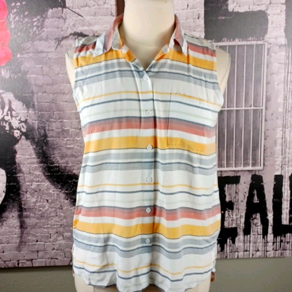 ❤️6 items for $30 sale!!❤️ Beachlunchlounge Stripped  Sleeveless Top - Picture 2 of 7